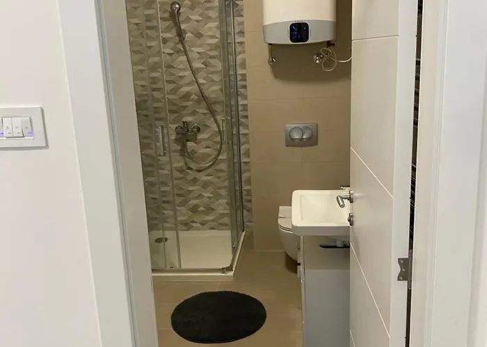 Lusso 2 سوبوتيتْسا