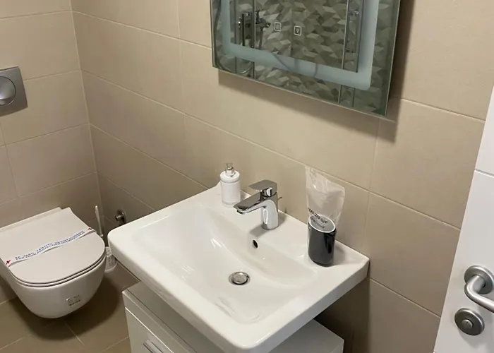 Lusso 2 شقة سوبوتيتْسا